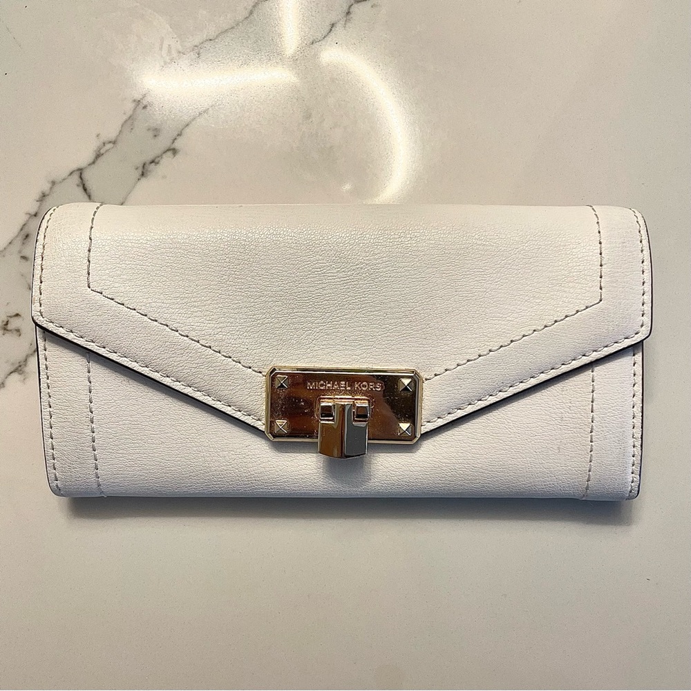 Micheal Kors Wallet